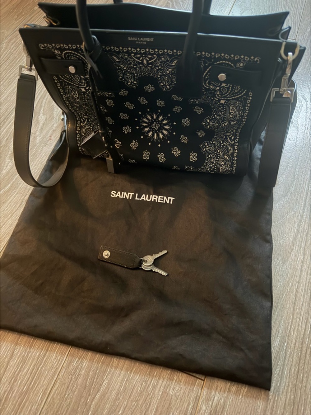 Saint Laurent Black and White Bandana-Print Leather Sac de Jour Crossbody Bag - Picture 7 of 7